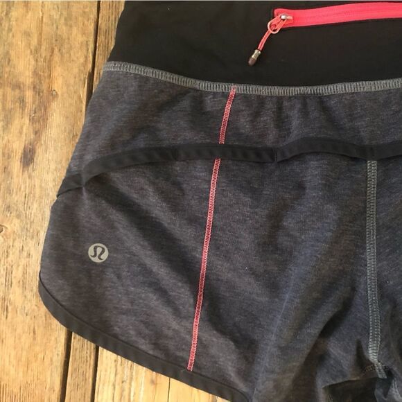 🍋Lululemon speed shorts in heathered black size small or med need to make sure. - Picture 6 of 6